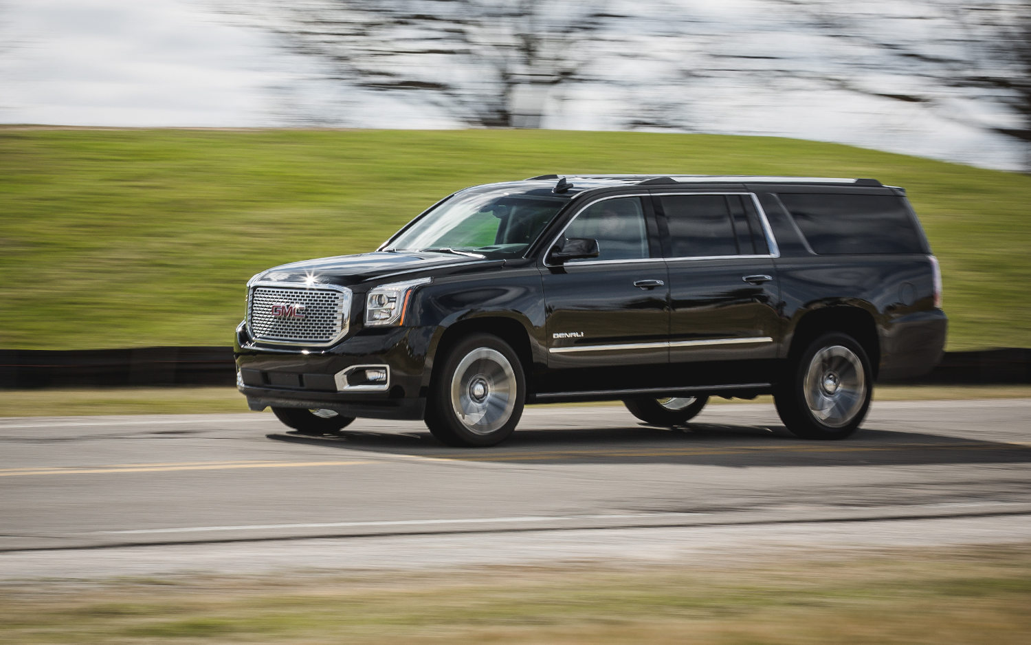 Comparison Cadillac Escalade Luxury Vs Gmc Yukon Denali Suv Drive